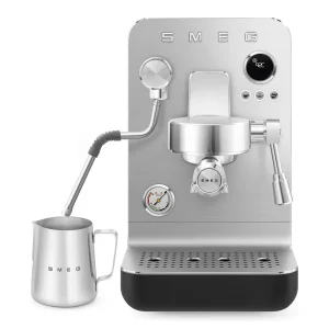 SMEG Handmatige Espressomachine 'Mat Zwart' EMC02BLMEU